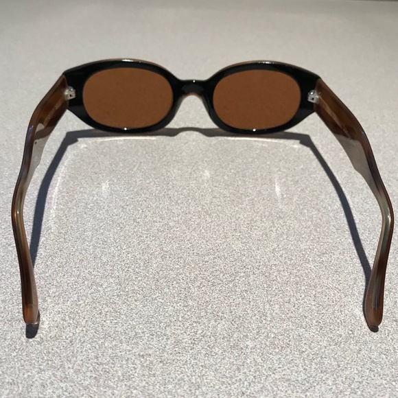 RARE DOLCE & GABBANA SUNGLASSES - Picture 3 of 14